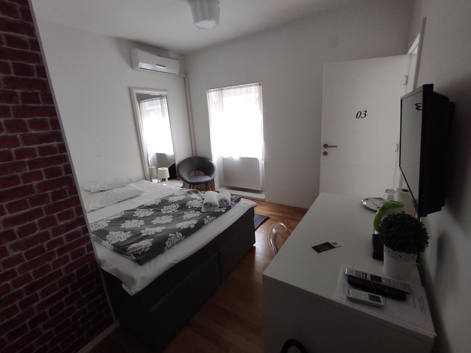 Home Apartmani I Sobe Osijek Eksteriør billede