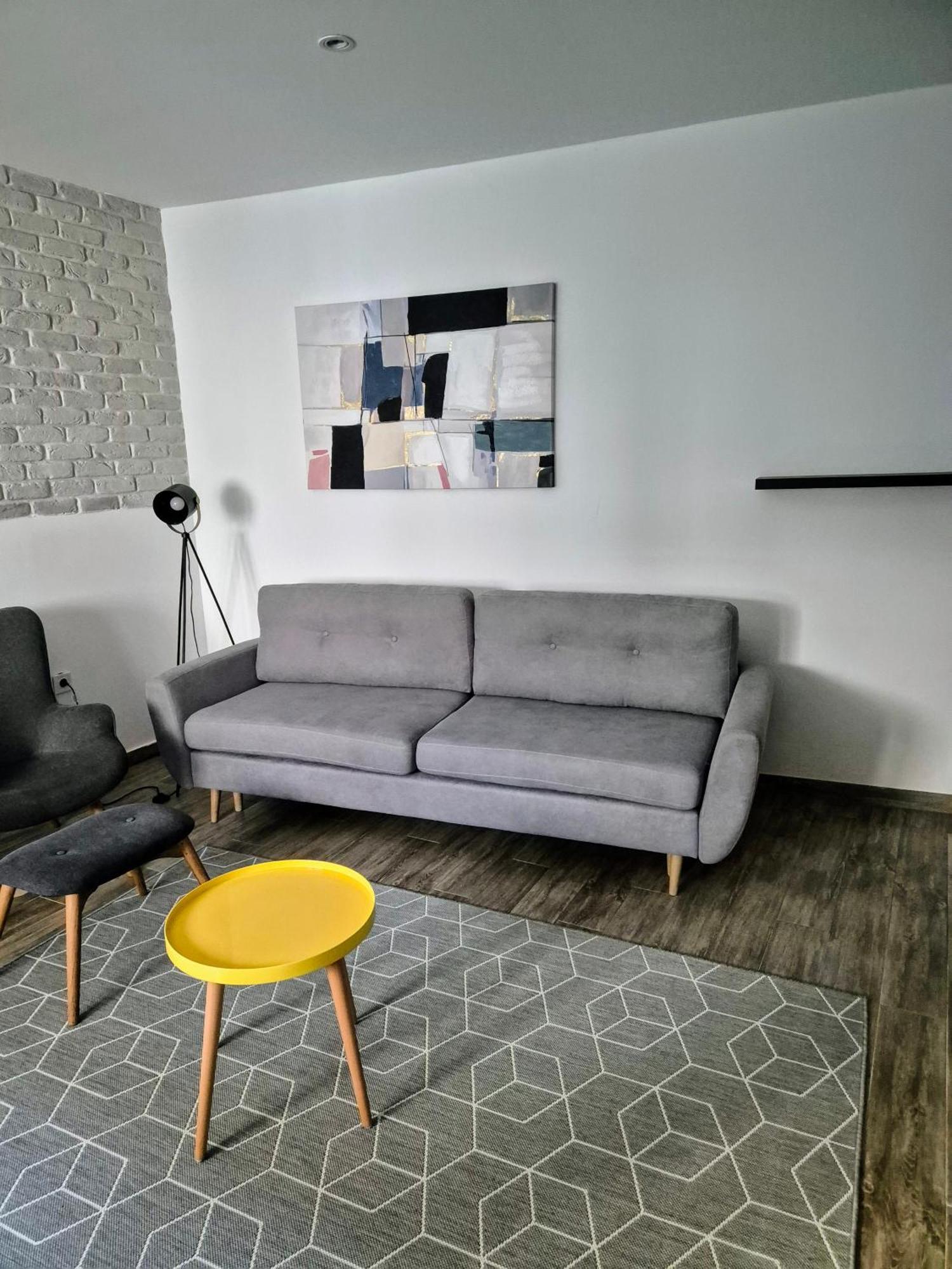 Home Apartmani I Sobe Osijek Eksteriør billede